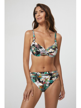 Nuria Ferrer Maika Bikini